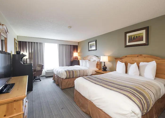 Express & Chicago - By Ihg Matteson