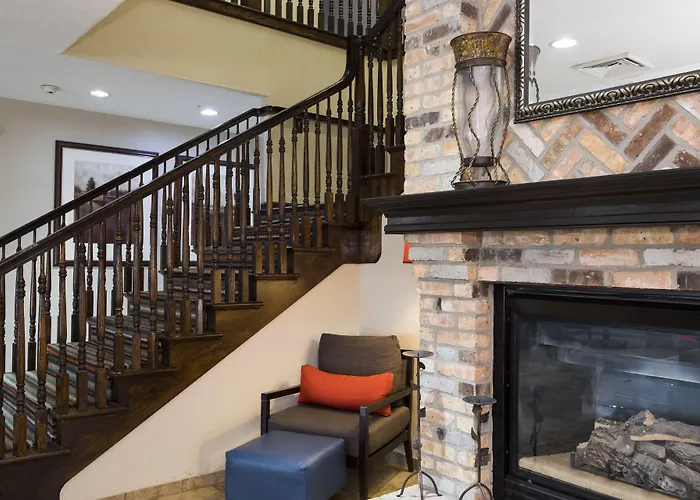 Express & Chicago - By Ihg Hotel Matteson