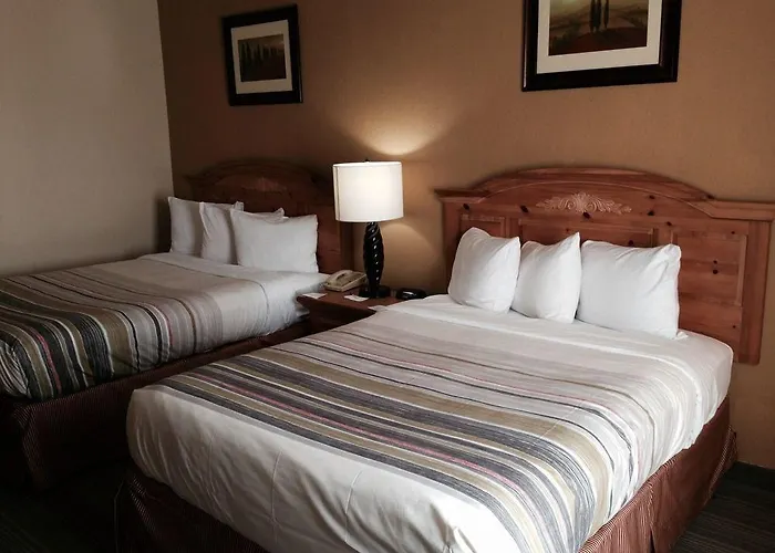Express & Chicago - By Ihg Matteson