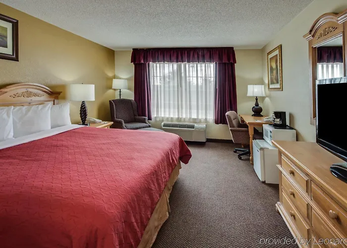 Hotel Express & Chicago - By Ihg 3*